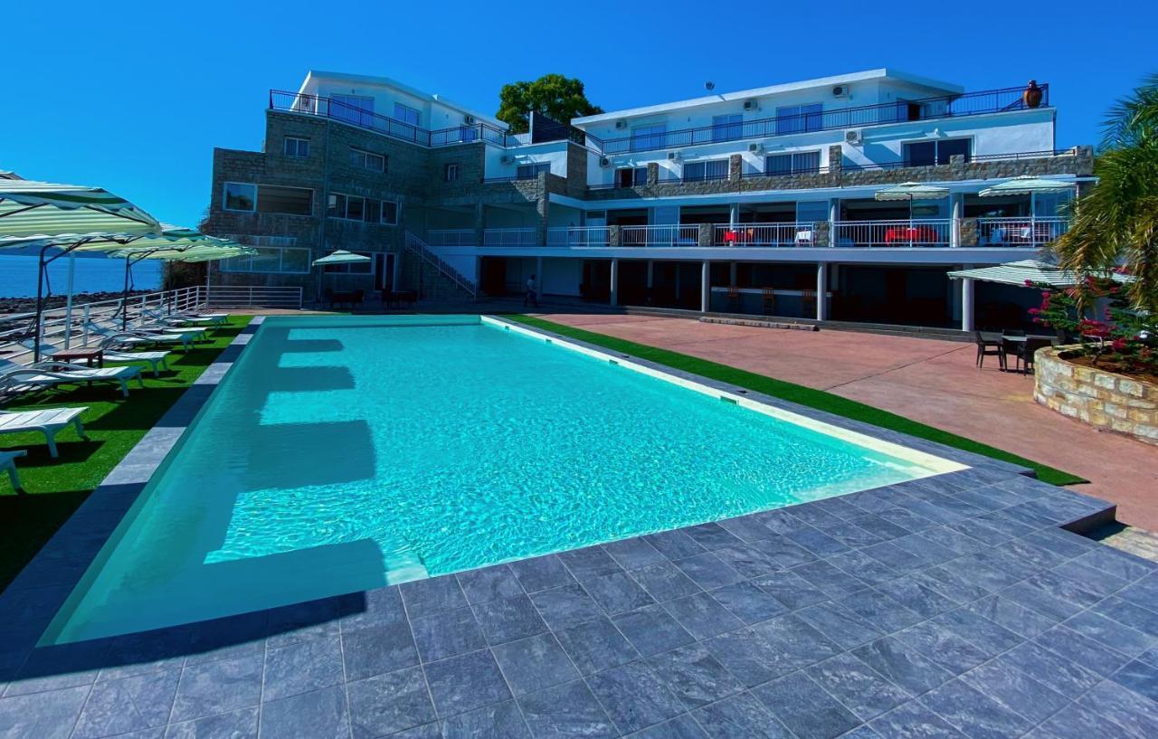 Orangea Beach Resort Andilana Esterno foto
