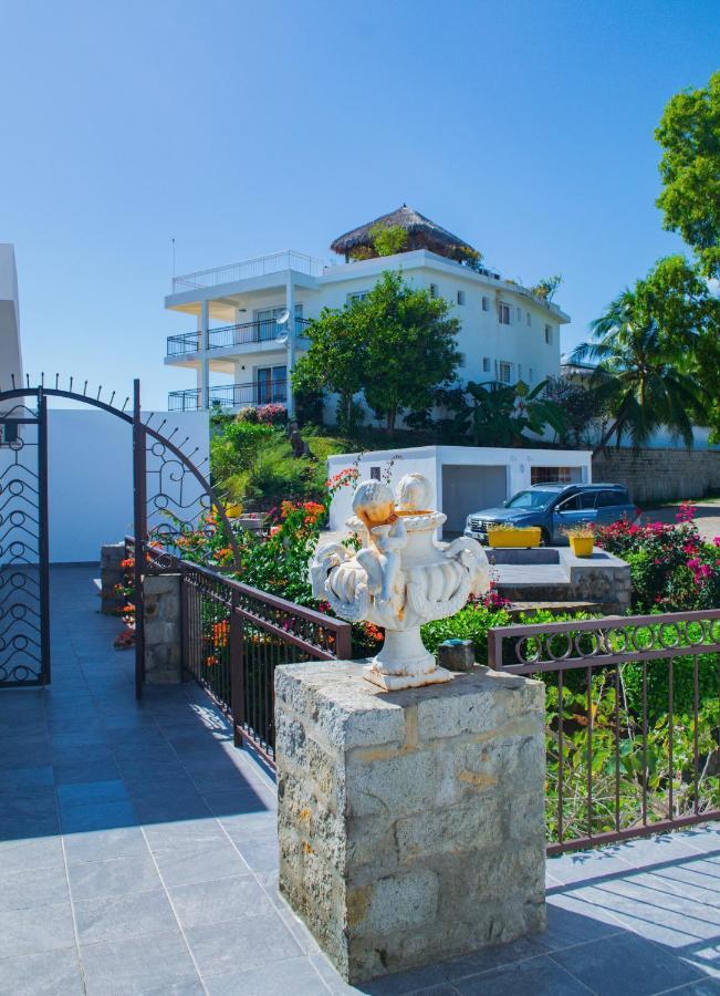 Orangea Beach Resort Andilana Esterno foto