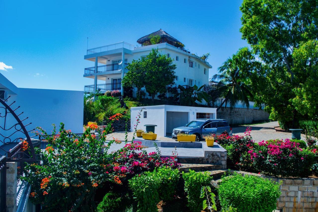 Orangea Beach Resort Andilana Esterno foto